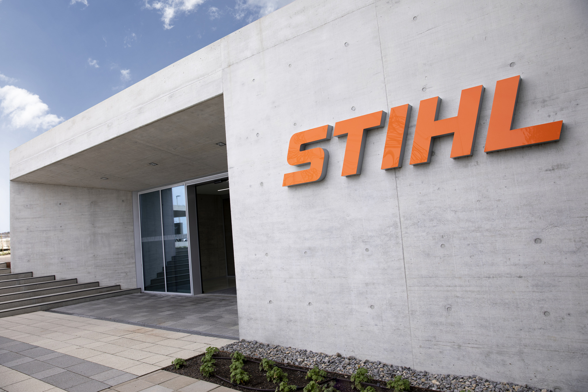 Система інформування про порушення STIHL